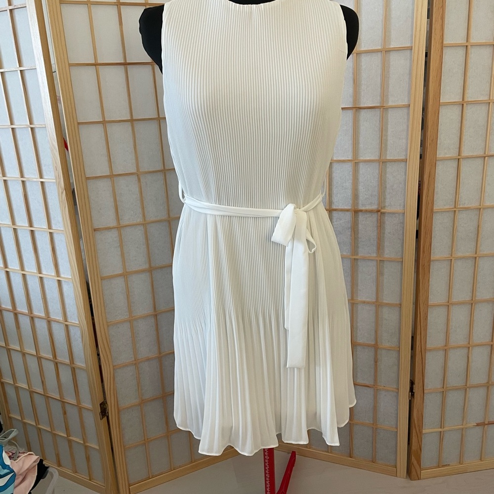 She + Sky White Sleeveless Pleated Midi Dress